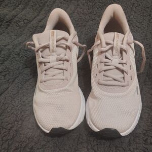 Nike Women's Light Pink Breathable Running Shoes